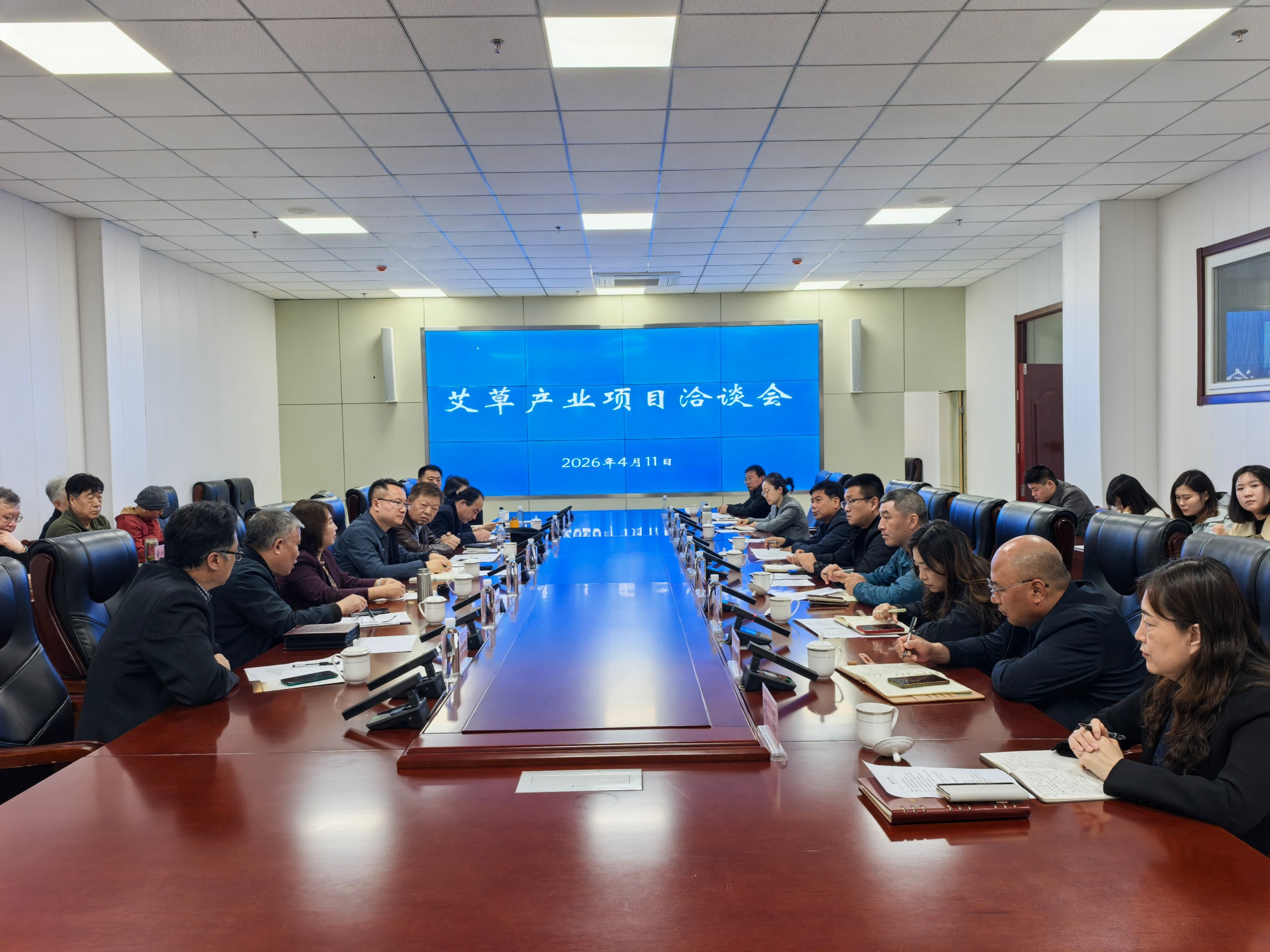 《国杰快讯》国杰研究院赴济南考察 共推艾草产业赋能乡村振兴